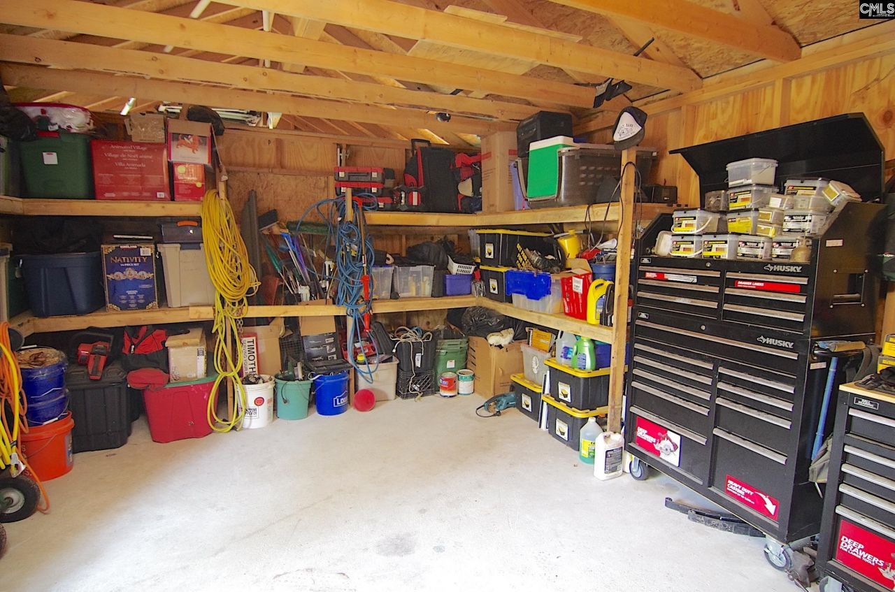 210 Hutto Hill Photo 34