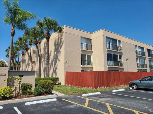 2763 WOODGATE LANE, Unit 207, SARASOTA, FL 34231