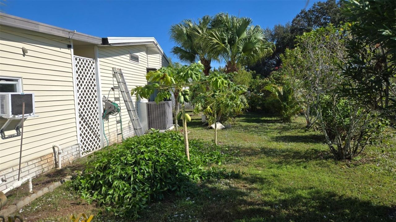 927 Yew Street, Sebastian, FL 32976 Photo