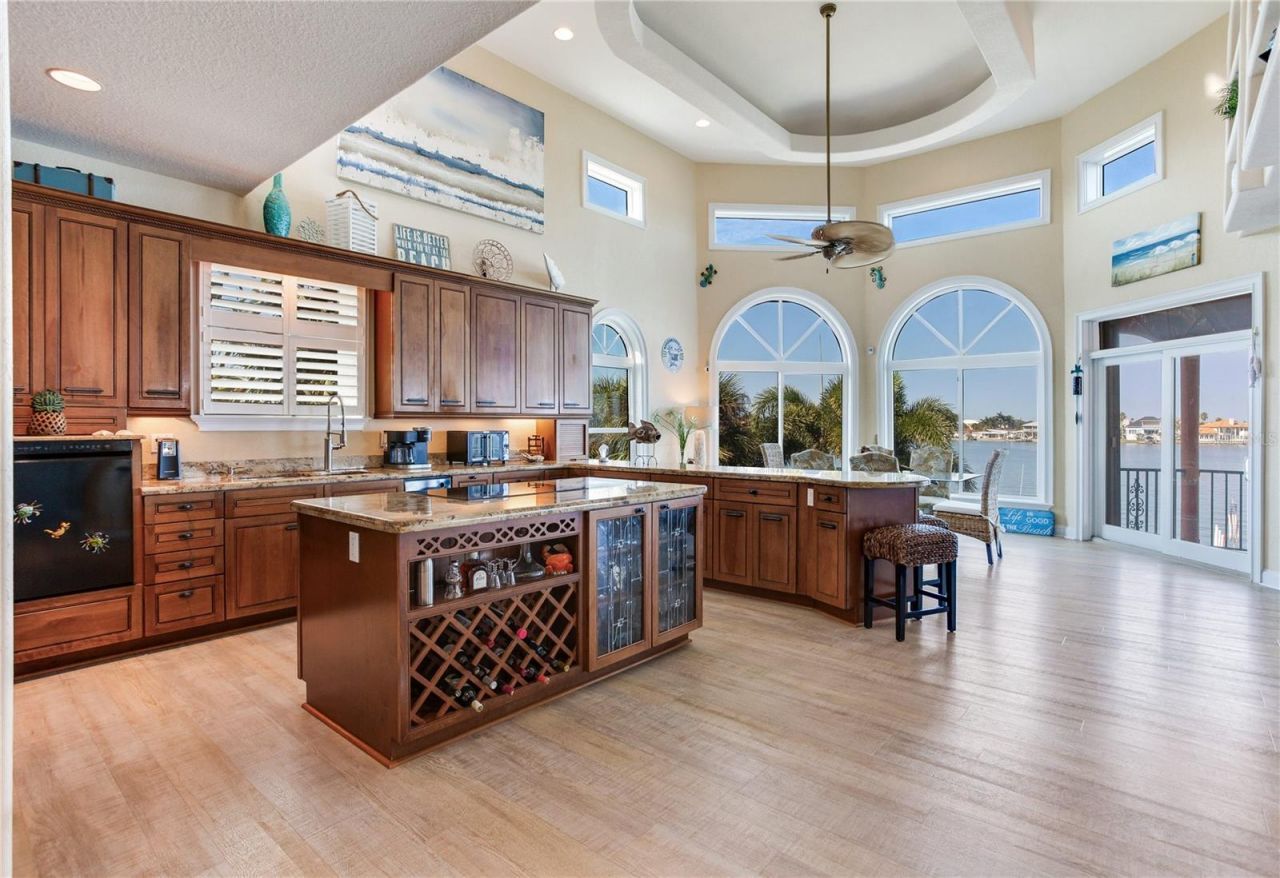 16480 Redington Drive, Redington Beach, FL 33708 Photo