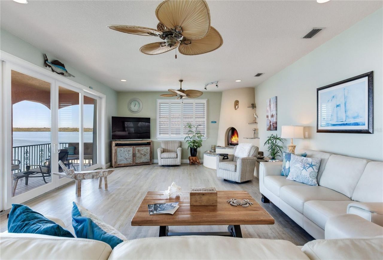 16480 Redington Drive, Redington Beach, FL 33708 Photo