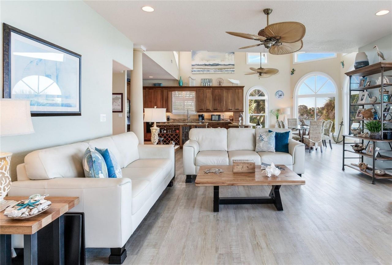 16480 Redington Drive, Redington Beach, FL 33708 Photo