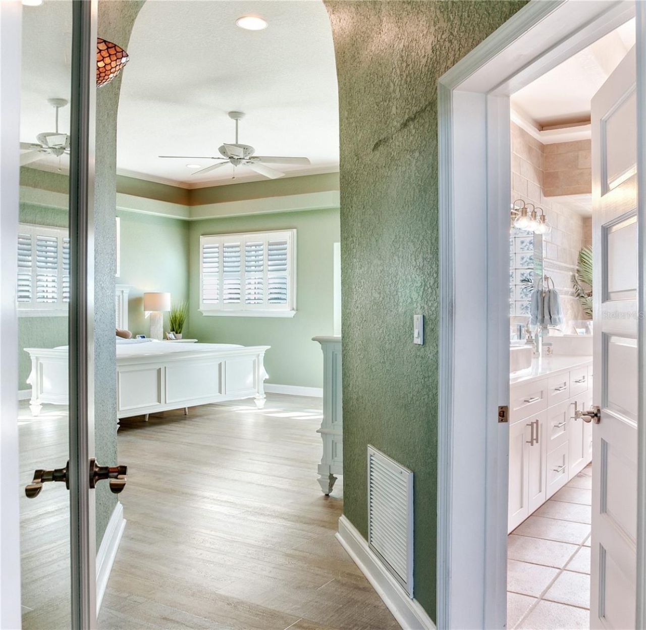 16480 Redington Drive, Redington Beach, FL 33708 Photo