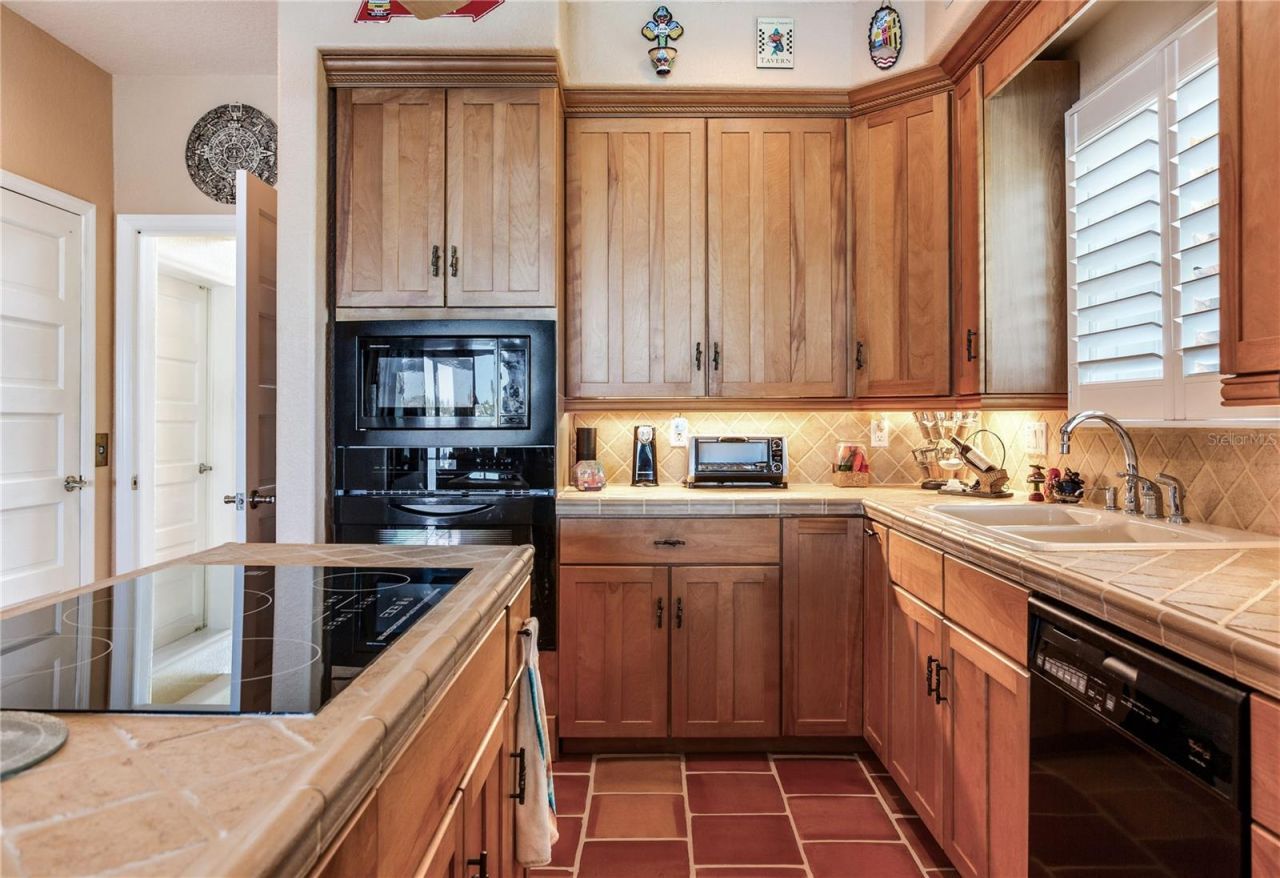 16480 Redington Drive, Redington Beach, FL 33708 Photo