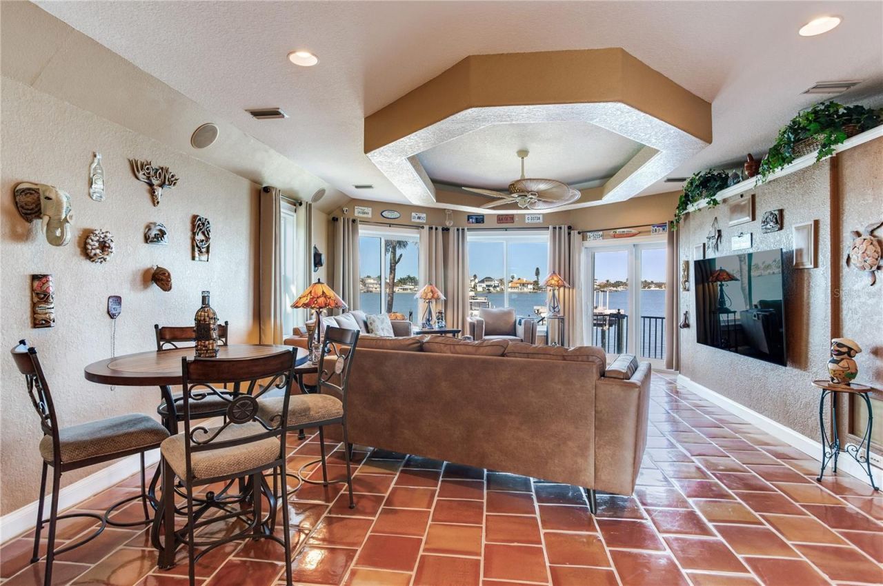 16480 Redington Drive, Redington Beach, FL 33708 Photo