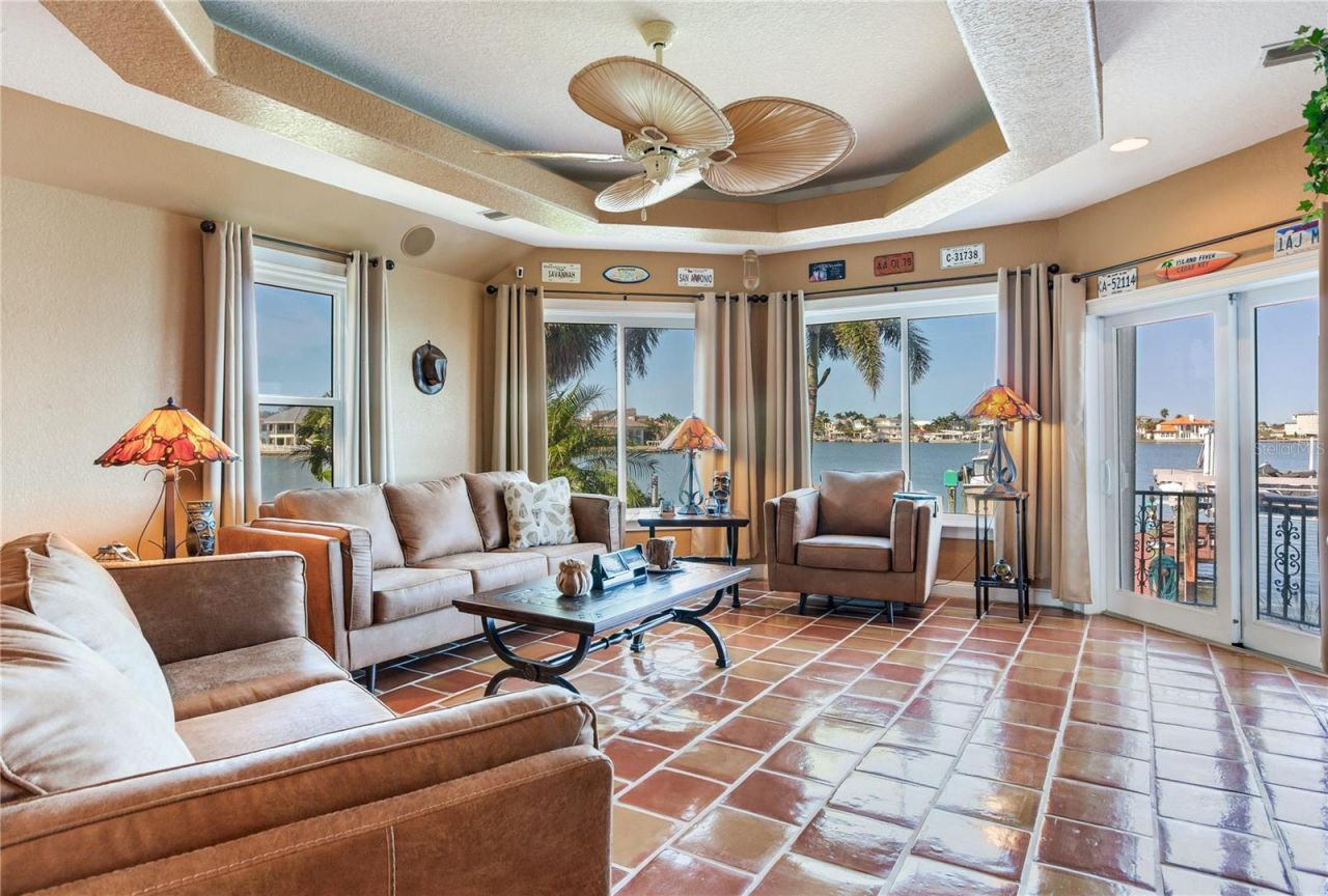 16480 Redington Drive, Redington Beach, FL 33708 Photo