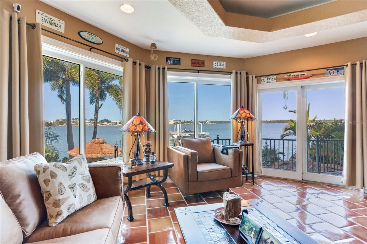 16480 Redington Drive, Redington Beach, FL 33708 Photo