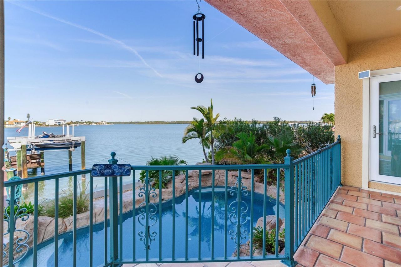 16480 Redington Drive, Redington Beach, FL 33708 Photo