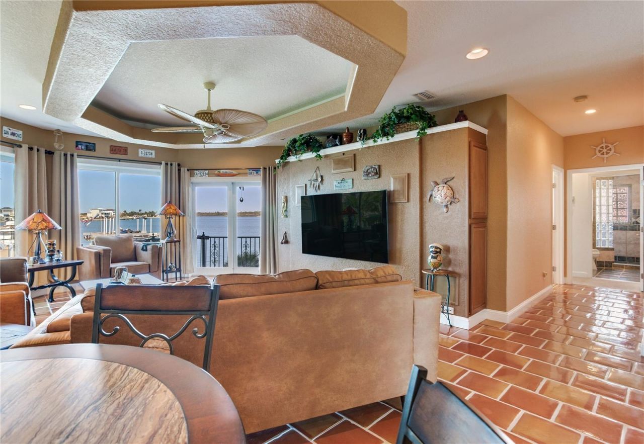 16480 Redington Drive, Redington Beach, FL 33708 Photo