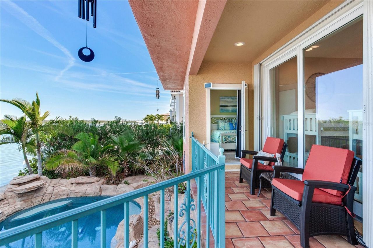 16480 Redington Drive, Redington Beach, FL 33708 Photo