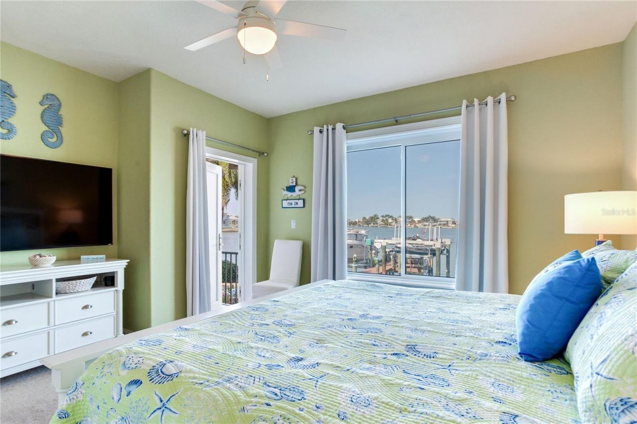 16480 Redington Drive, Redington Beach, FL 33708 Photo