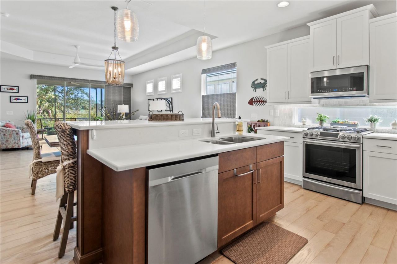 7523 Campus Cove, Sarasota, FL 34243 Photo