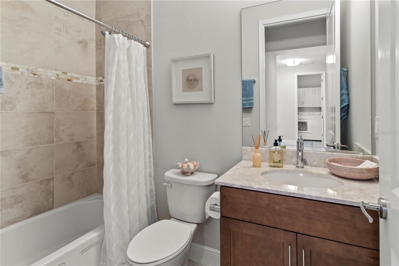 7523 Campus Cove, Sarasota, FL 34243 Photo