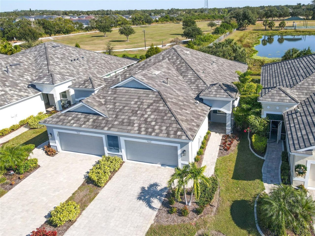 7523 Campus Cove, Sarasota, FL 34243 Photo