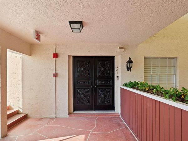 2900 GULF BOULEVARD, Unit 201, BELLEAIR BEACH, FL 33786