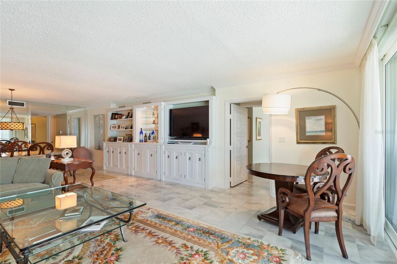2900 Gulf Boulevard, Unit 201, Belleair Beach, FL 33786 Photo