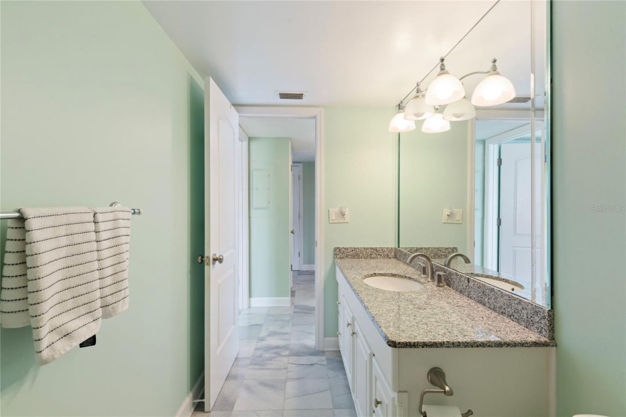 2900 Gulf Boulevard, Unit 201, Belleair Beach, FL 33786 Photo