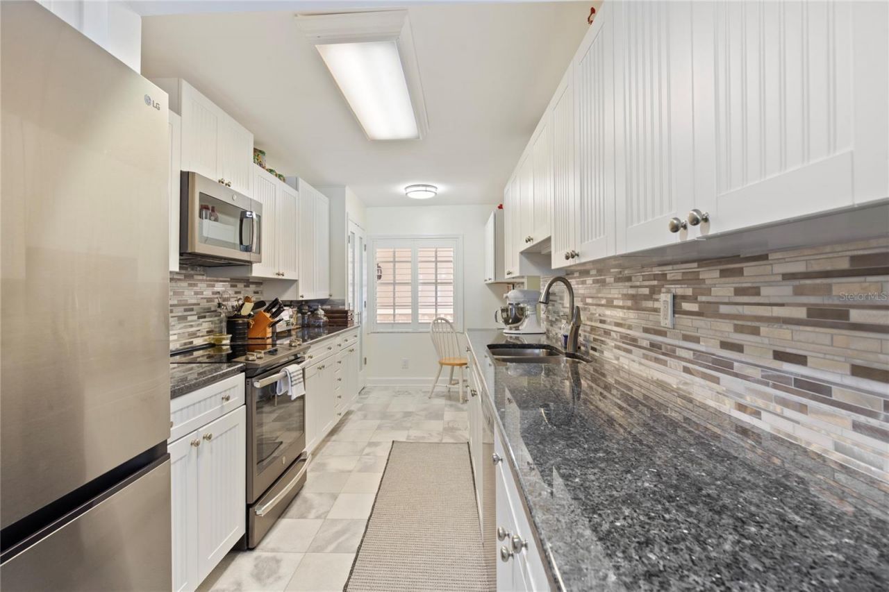 2900 Gulf Boulevard, Unit 201, Belleair Beach, FL 33786 Photo