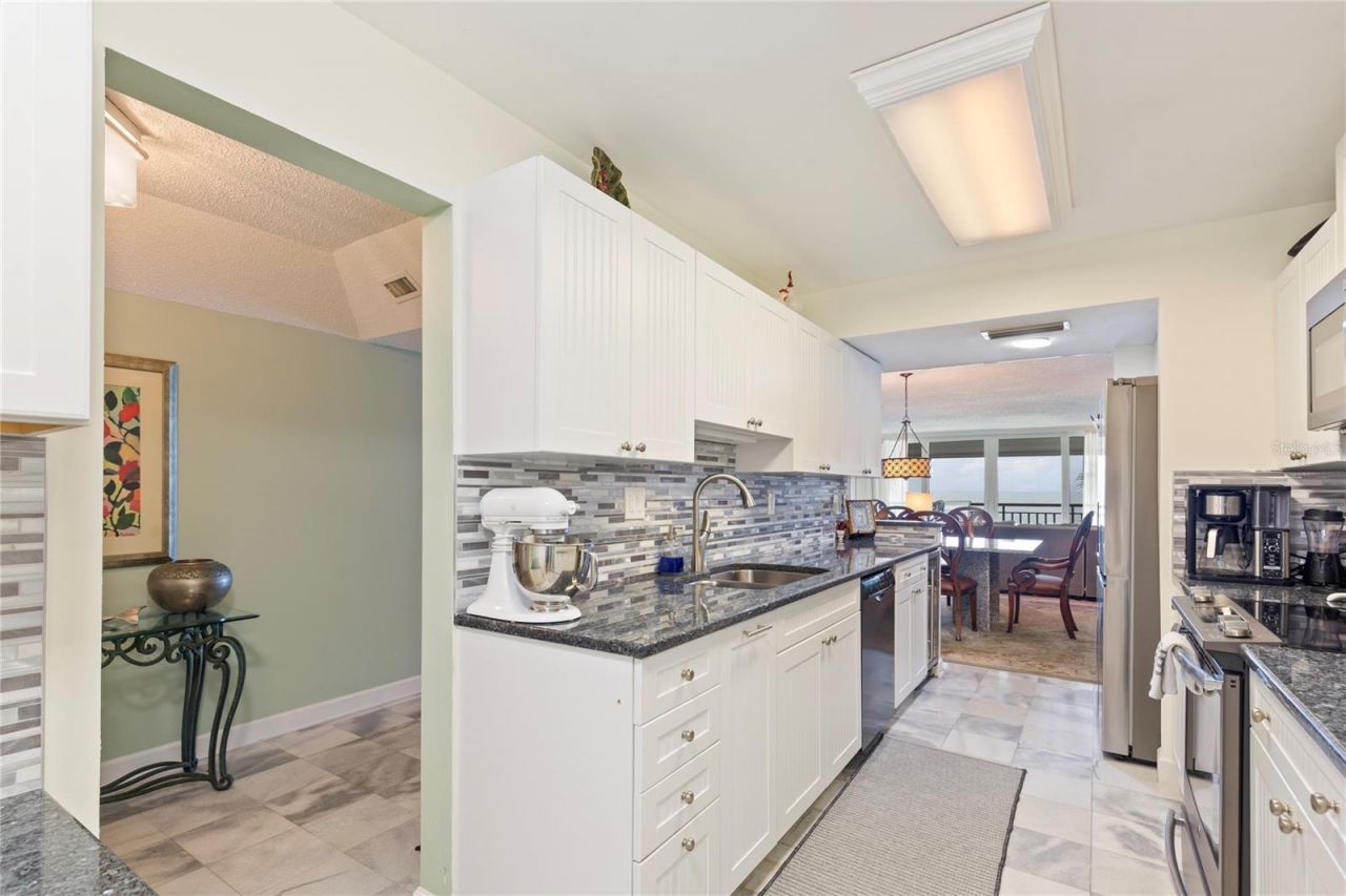 2900 Gulf Boulevard, Unit 201, Belleair Beach, FL 33786 Photo