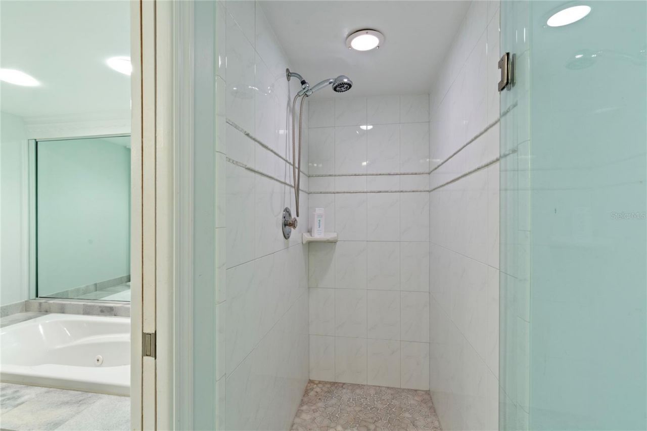 2900 Gulf Boulevard, Unit 201, Belleair Beach, FL 33786 Photo