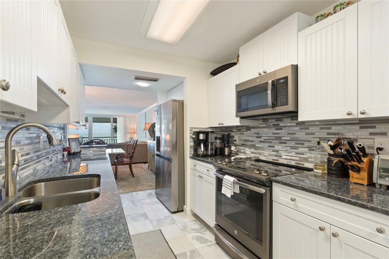 2900 Gulf Boulevard, Unit 201, Belleair Beach, FL 33786 Photo