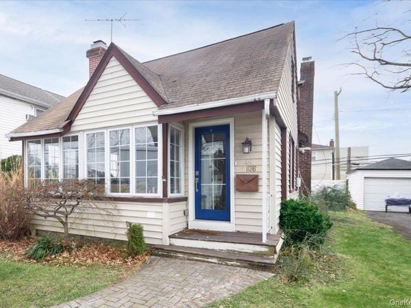 48 Rosebud Avenue, Merrick, NY 11566