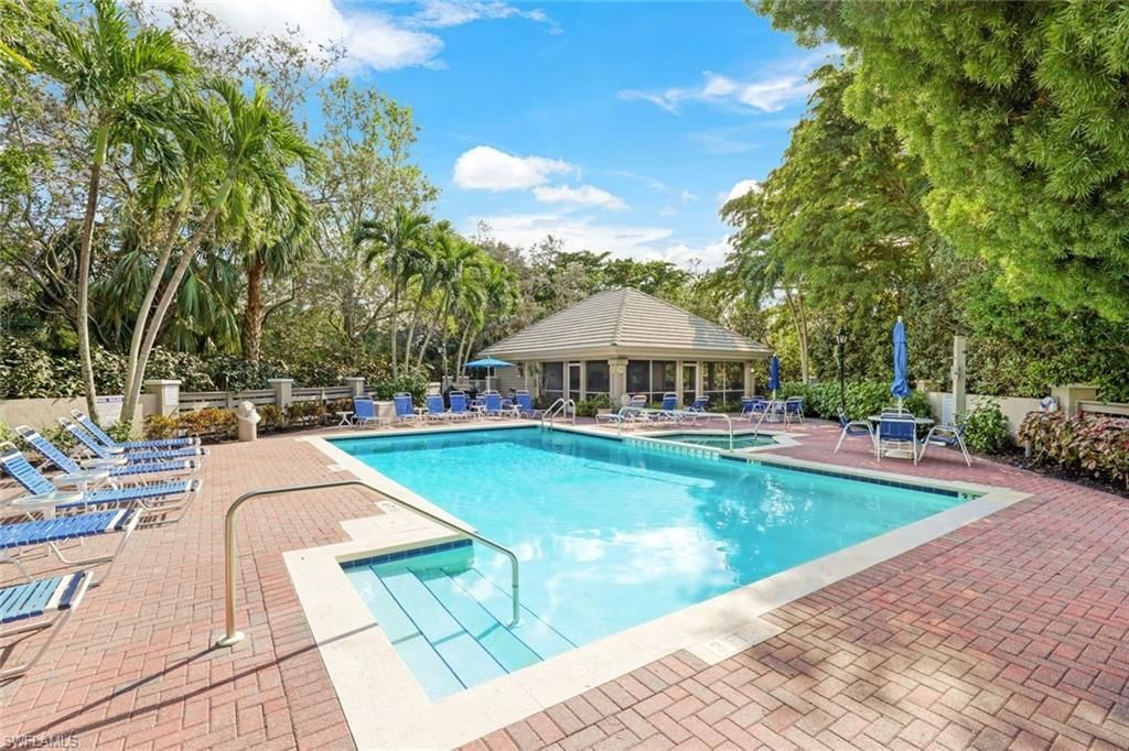 3330 Crossings Ct, Unit 301, Bonita Springs, FL 34134 Photo