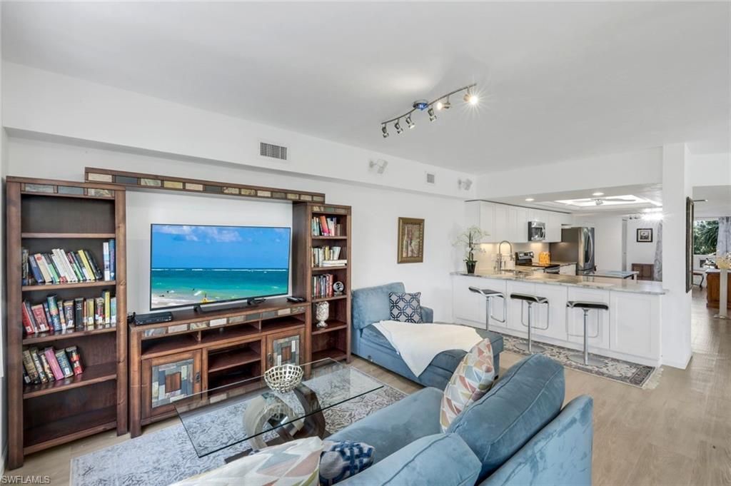 3330 Crossings Ct, Unit 301, Bonita Springs, FL 34134 Photo