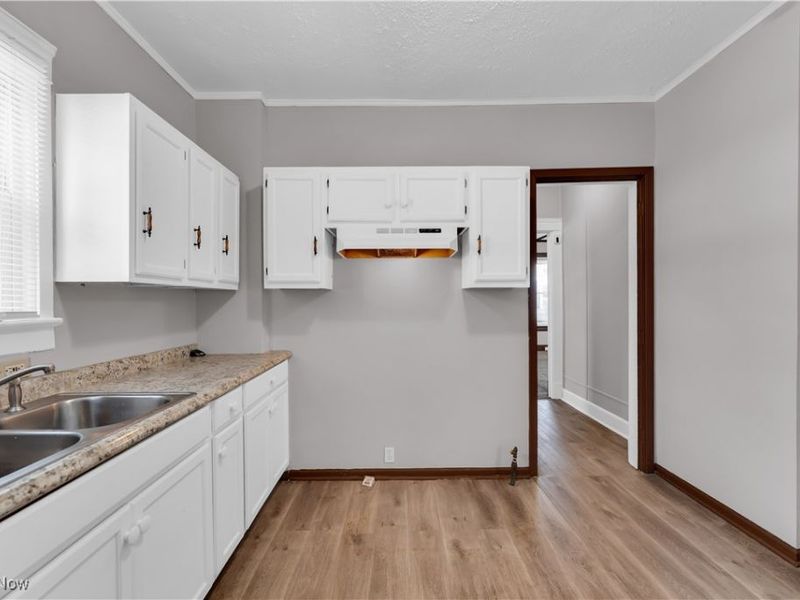 788 E 156th Street, Unit front, Cleveland, OH 44110 Photo 14