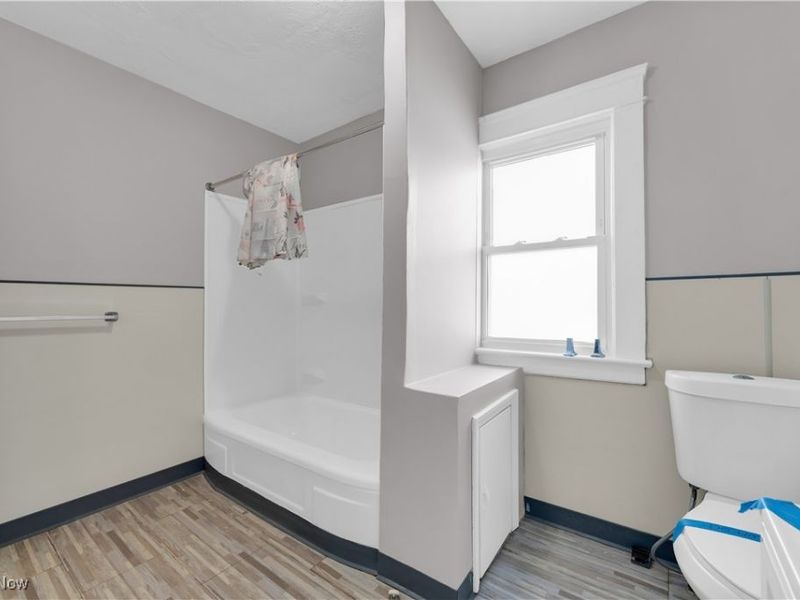 788 E 156th Street, Unit front, Cleveland, OH 44110 Photo 23