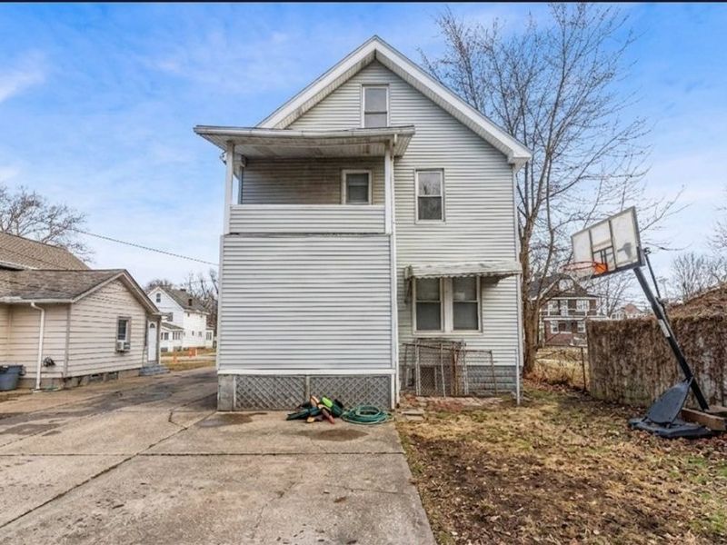 788 E 156th Street, Unit front, Cleveland, OH 44110 Photo 4