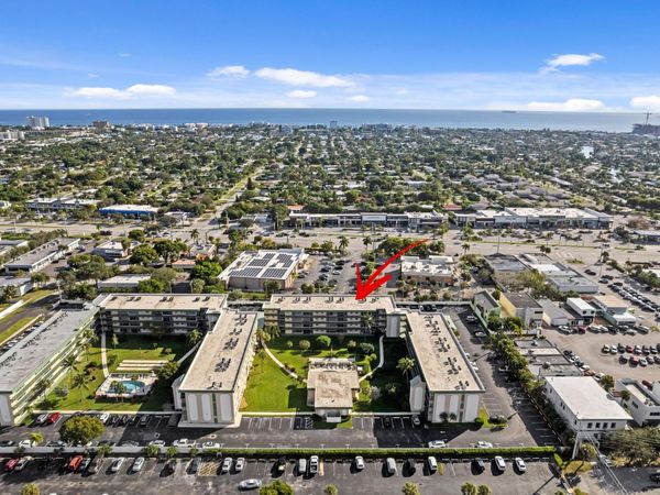 808 SE 7th Street, Unit 405, Deerfield Beach, FL 33441