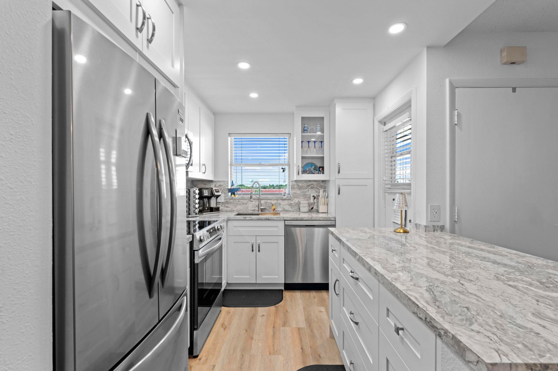 808 SE 7th Street, Unit 405, Deerfield Beach, FL 33441 Photo