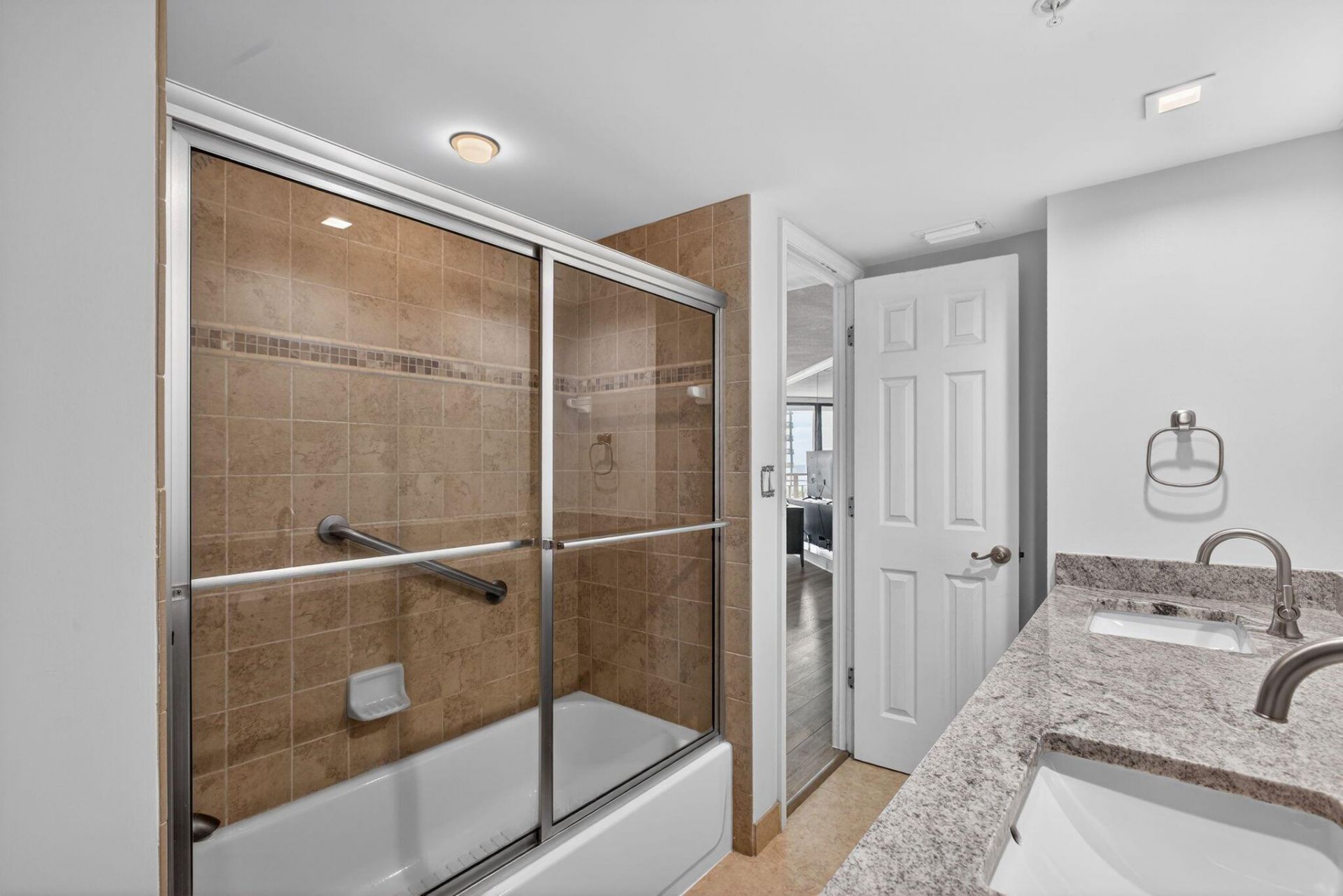 3000 N Ocean Drive, Unit 14g, Singer Island, FL 33404 Photo