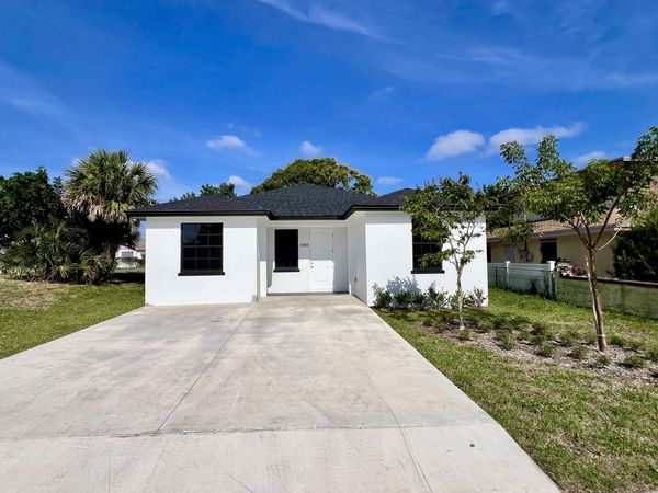 1580 W 32nd Street, Riviera Beach, FL 33404