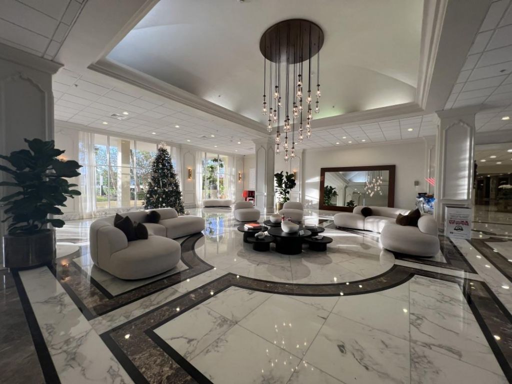 5600 Collins Avenue, Unit 11P, Miami Beach, FL 33140 Photo