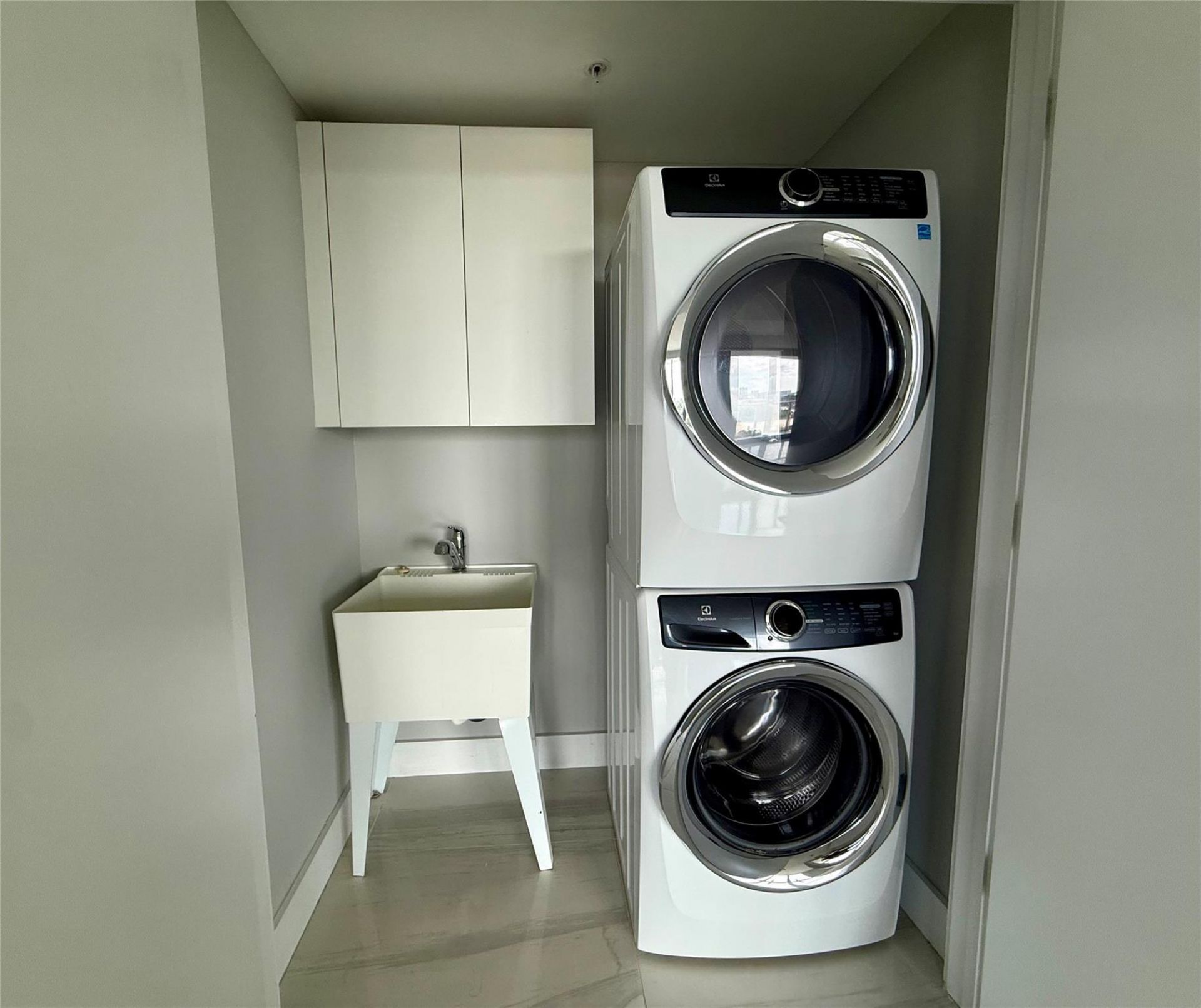 1180 N Federal Highway, Unit 809, Fort Lauderdale, FL 33304 Photo