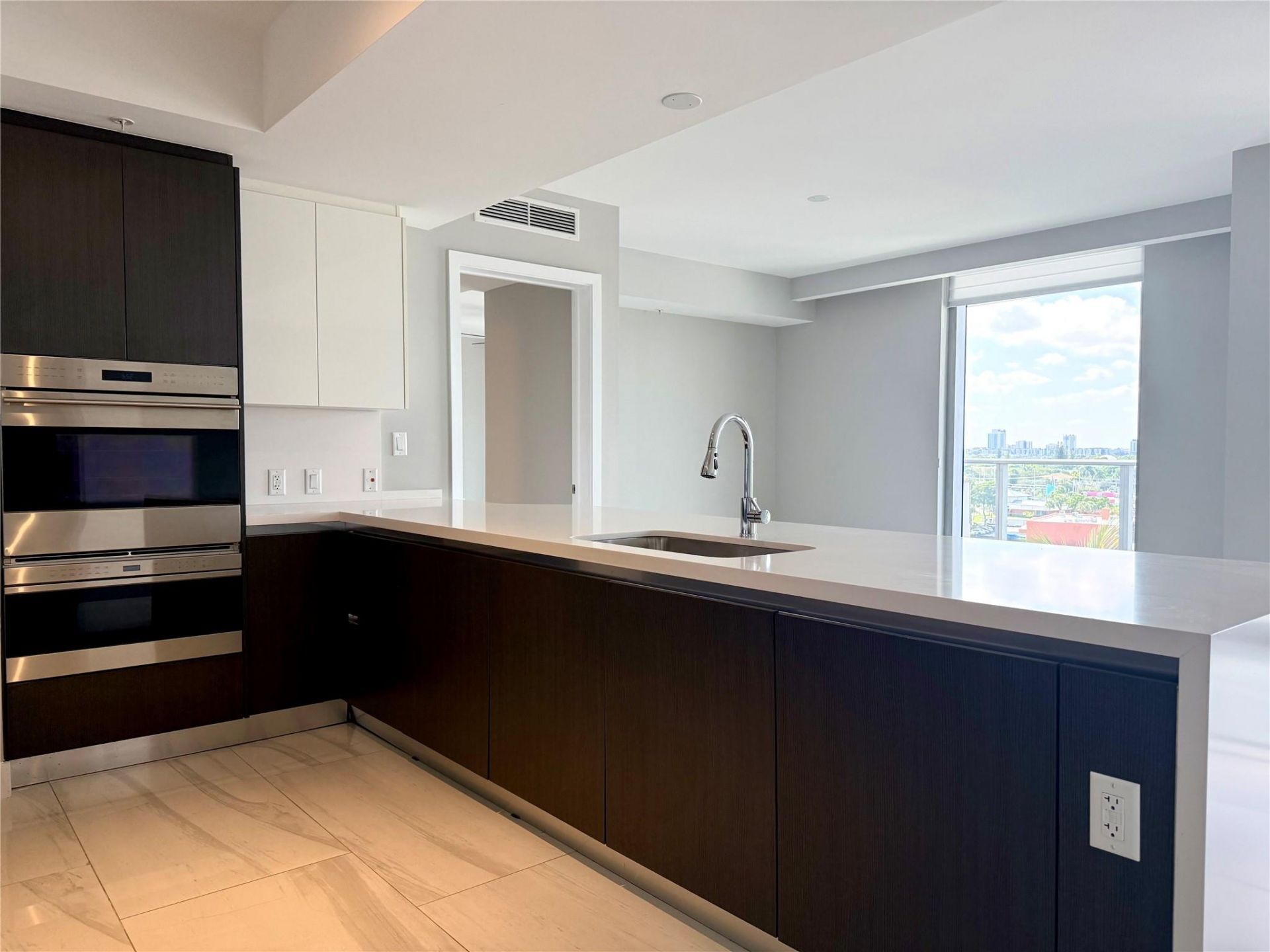 1180 N Federal Highway, Unit 809, Fort Lauderdale, FL 33304 Photo