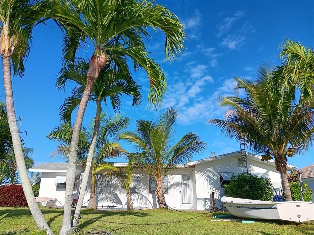 5305 SW 2nd Pl, Cape Coral, FL 33914 Photo