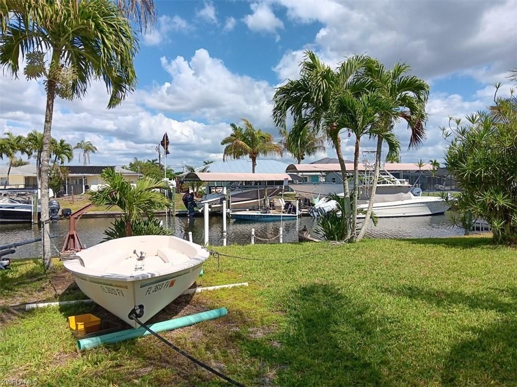 5305 SW 2nd Pl, Cape Coral, FL 33914 Photo
