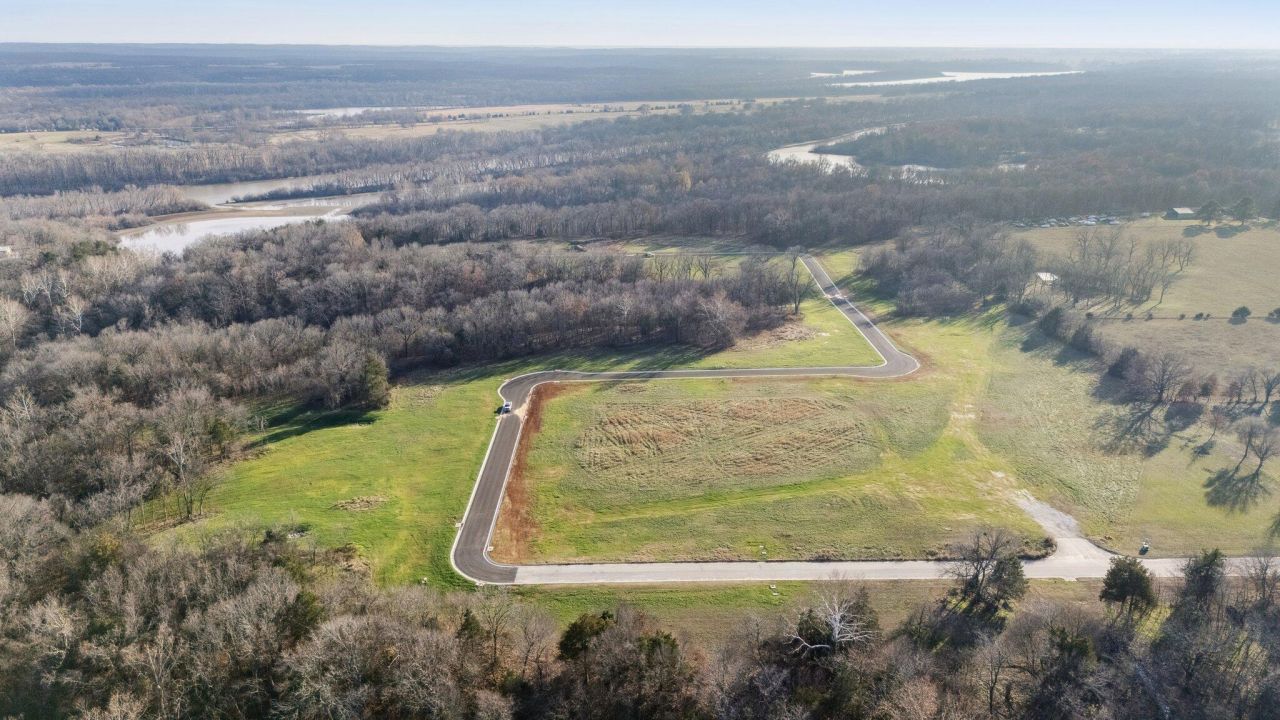 E Highway 137, Fairland, OK 74343 Main Photo