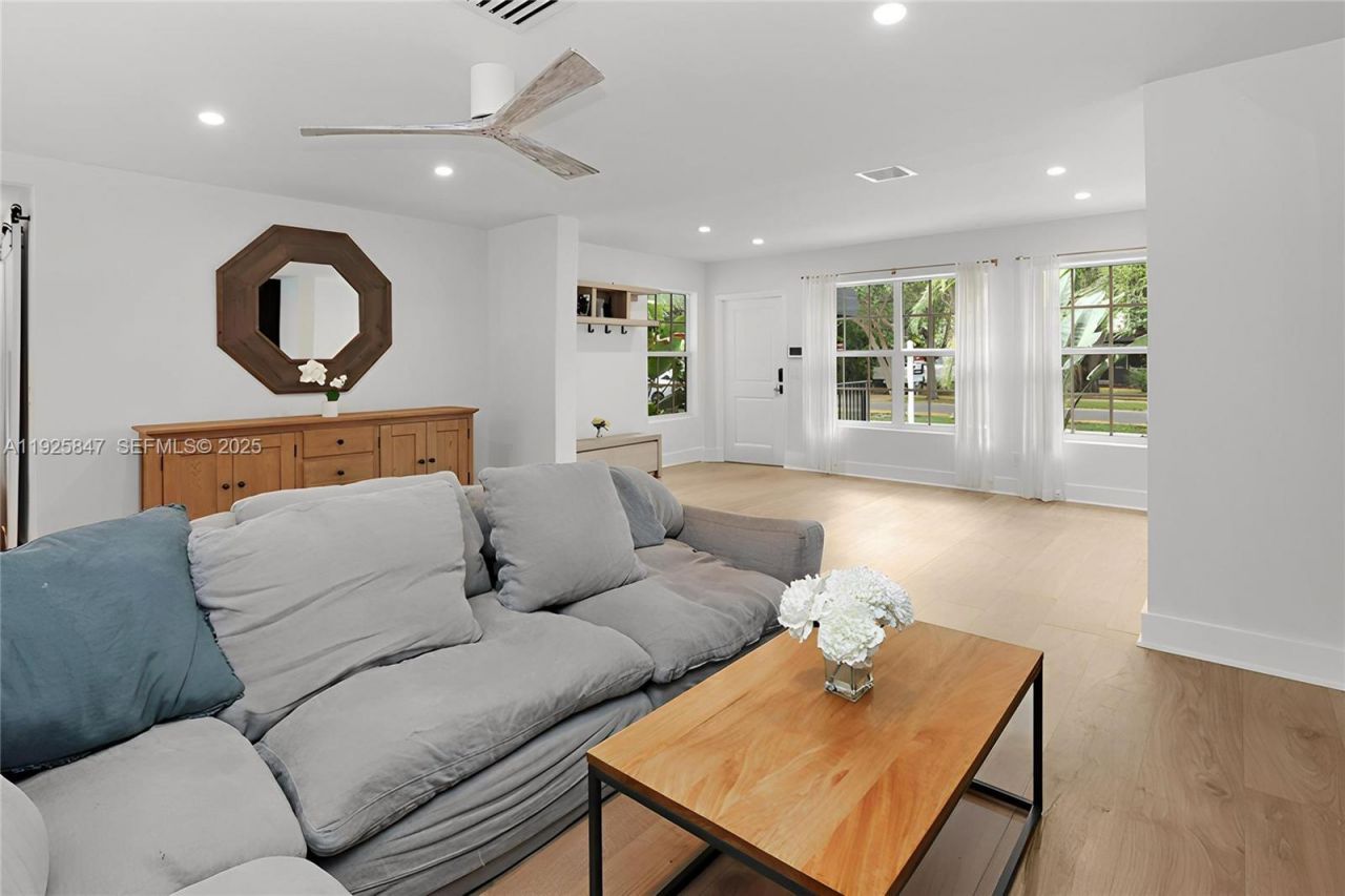 1417 Jackson St, Hollywood, FL 33020 Photo