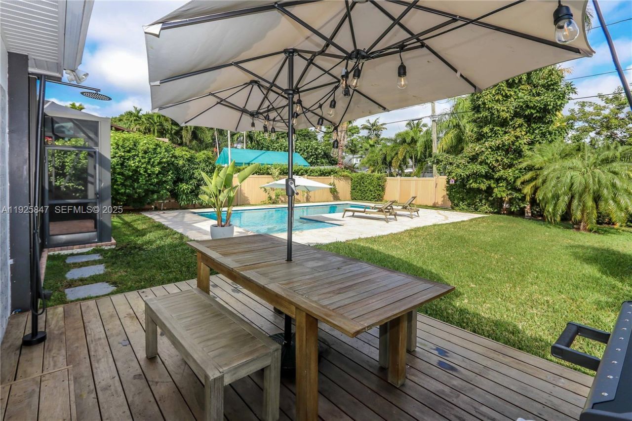 1417 Jackson St, Hollywood, FL 33020 Photo