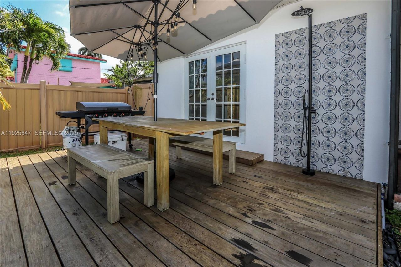 1417 Jackson St, Hollywood, FL 33020 Photo