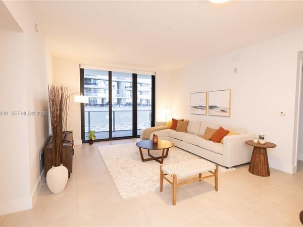 Unit 1807, Miami, FL 33131