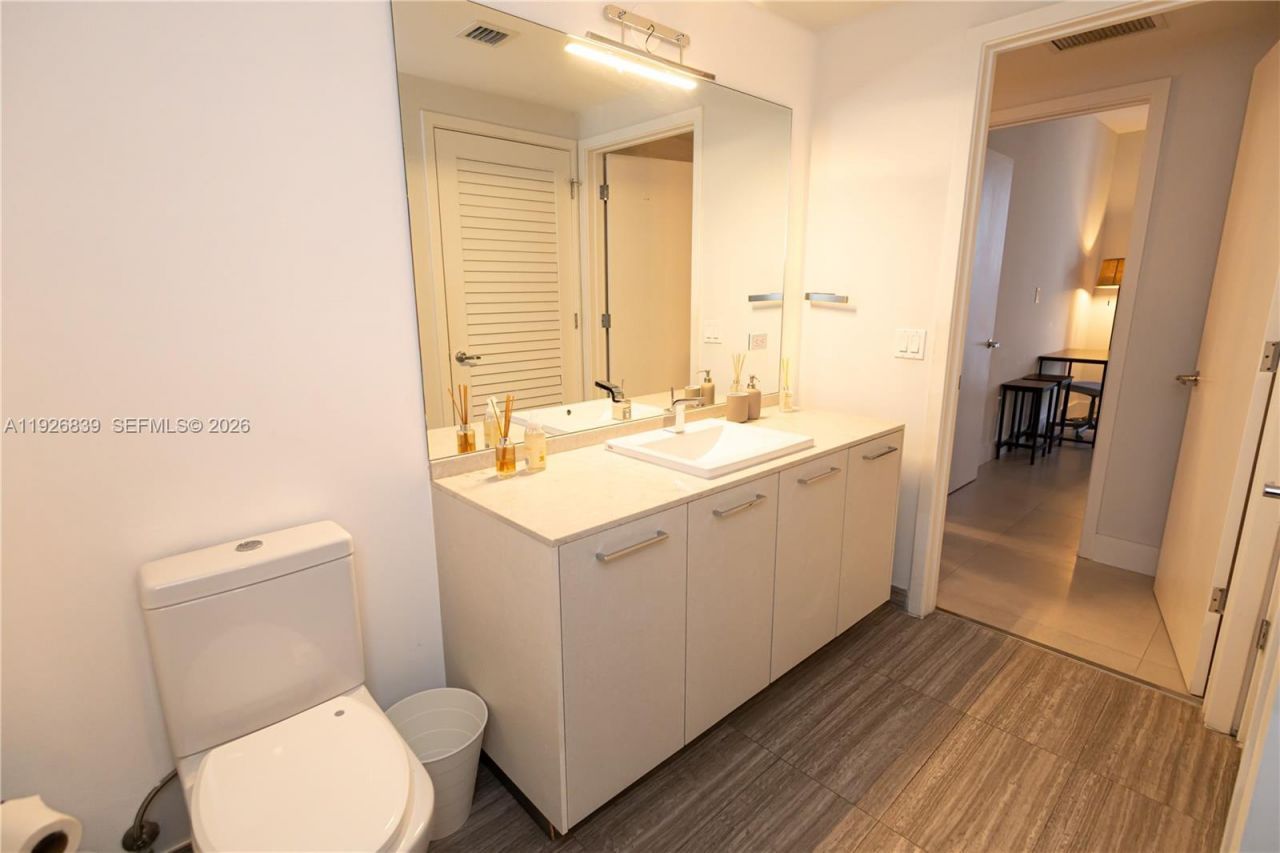 Please Call For Address, Unit 1807, Miami, FL 33131 Photo