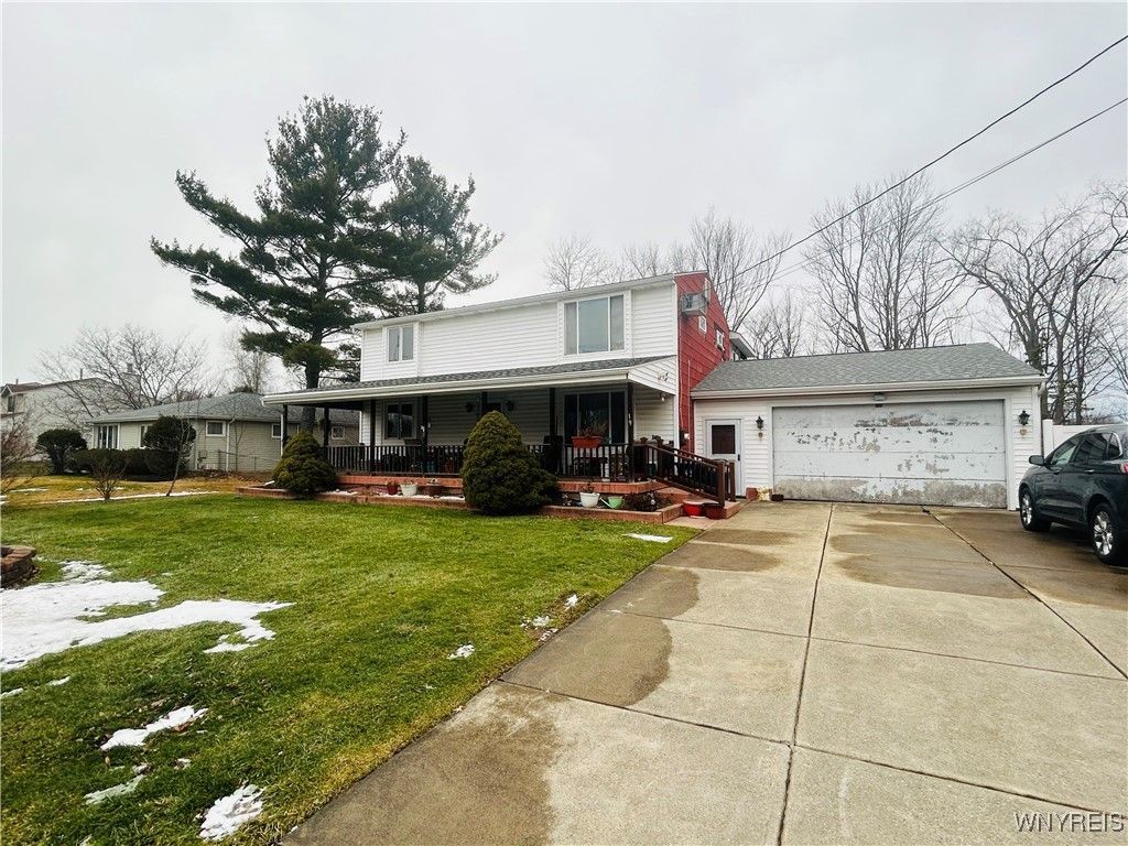 19 Schultz Road, Orchard Park, NY 14127 Main Photo