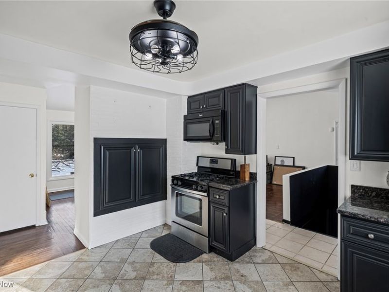 24061 Fairmount Boulevard, Beachwood, OH 44122 Photo 12