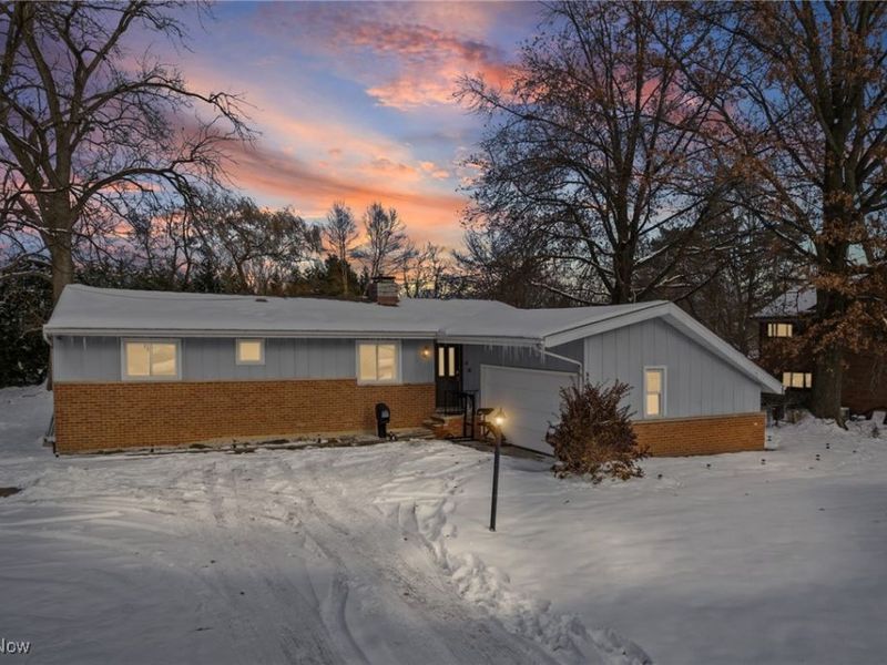 24061 Fairmount Boulevard, Beachwood, OH 44122 Photo 2