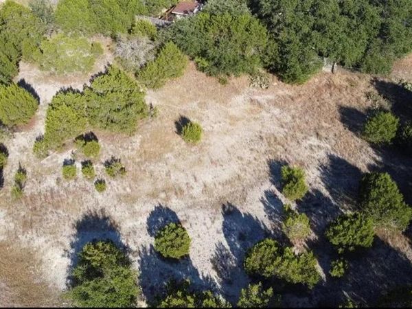 2105 Thurber LN, Leander, TX 78645